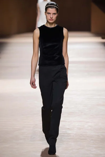 Look 38